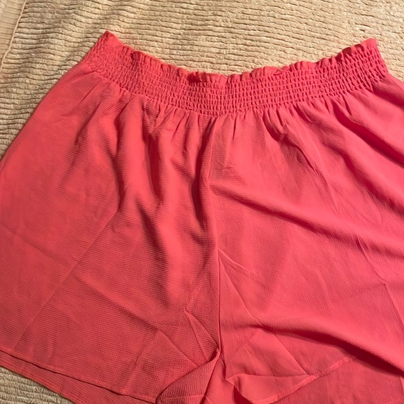 Elastic waist shorts, NWT - Picture 1 of 4